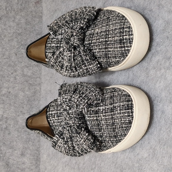 Karl Lagerfeld Paris Esme Boucle Slip On Tweed Bow Sneaker Size 9 - Picture 2 of 11
